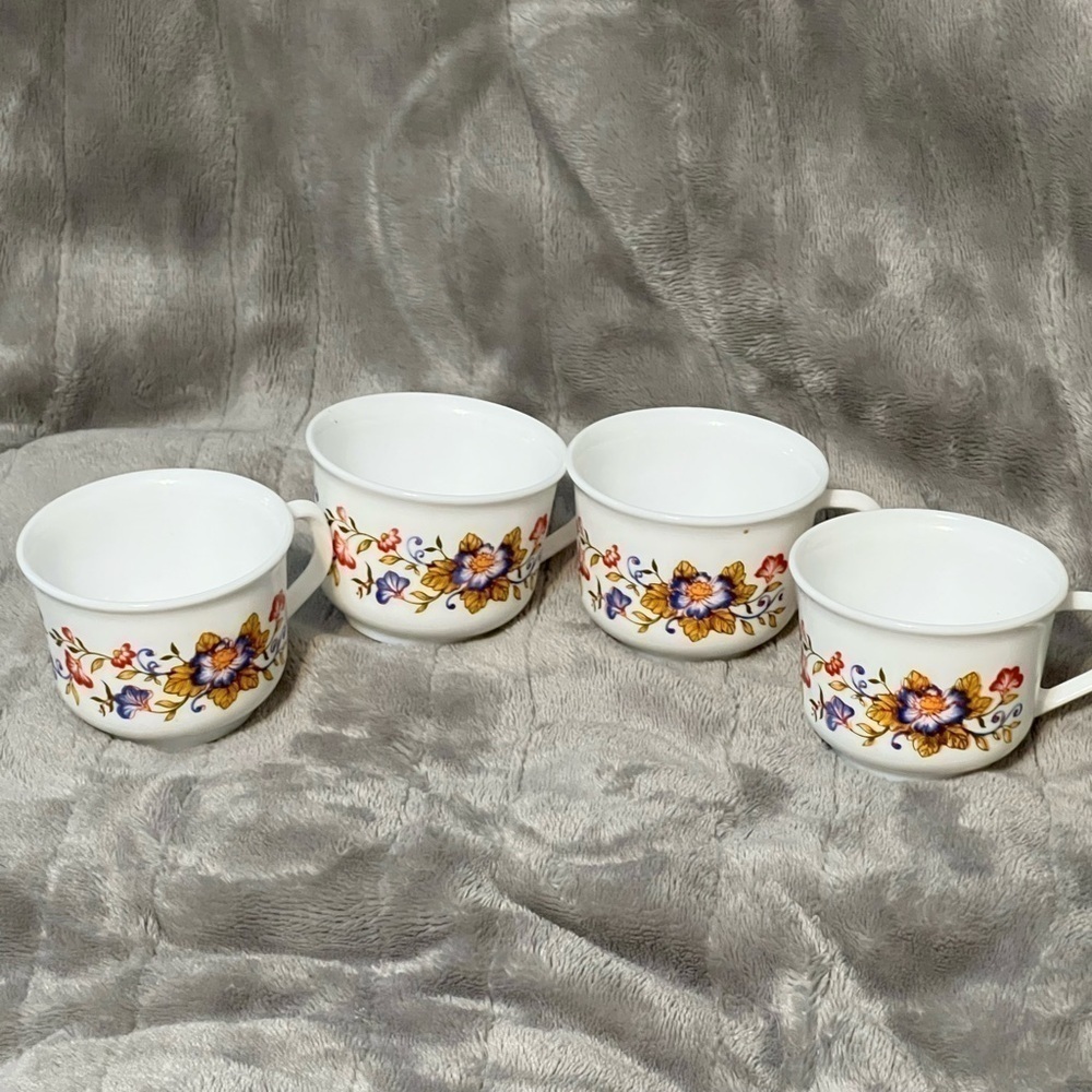 Vintage Set of 6 Arcopal France Milk Glass Teacups